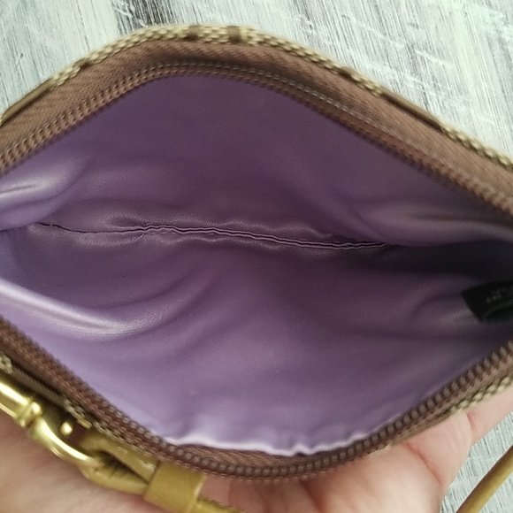 NWT Coach | Wristlet - Picture 4 of 6